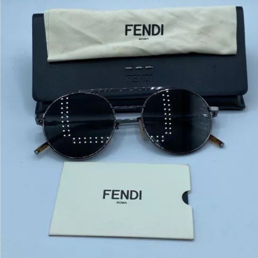600$ Authentic Fendi Polarised Glasses Unisex. Full Inclusion.
